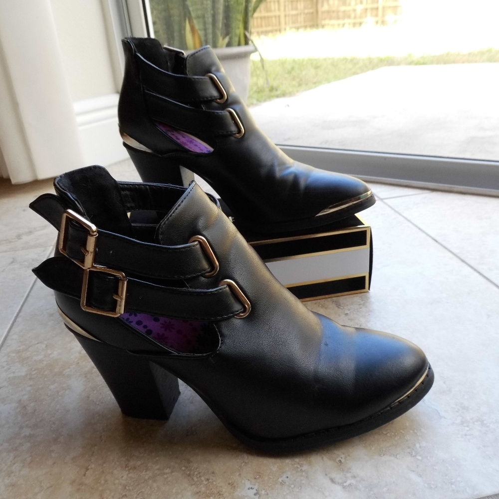 JustFab Black Ankle Booties Gold Hardware